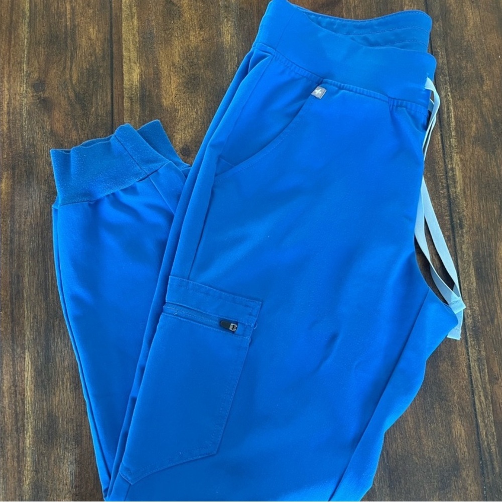 FIGS Zamora Jogger Scrub Pants in royal blue Size XS